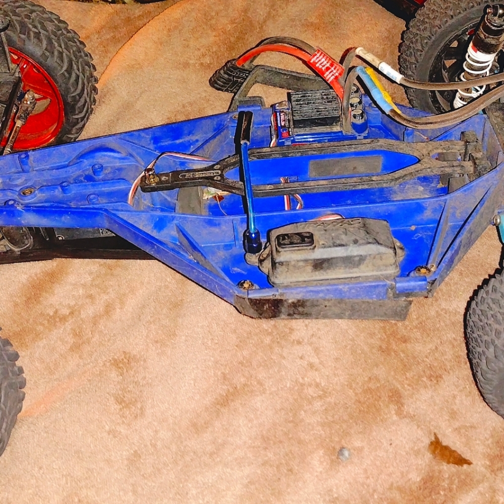 Traxxas drag slash with two lipos